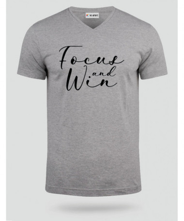 Focus And Win T-shirt Scollo V