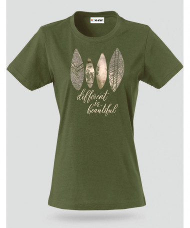 Different is beautiful T-shirt Basic Donna