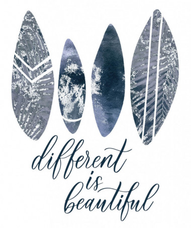 Different is beautiful  T-shirt Scollo V