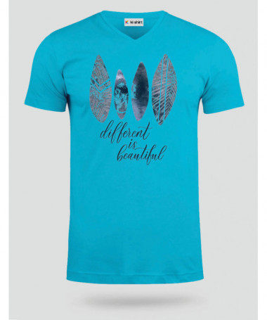 Different is beautiful  T-shirt Scollo V