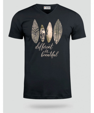Different is beautiful  T-shirt Scollo V