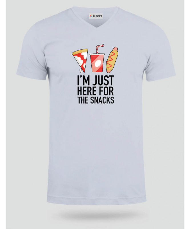 I am just here for the snacks  T-shirt Scollo V
