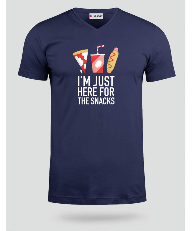 I am just here for the snacks  T-shirt Scollo V
